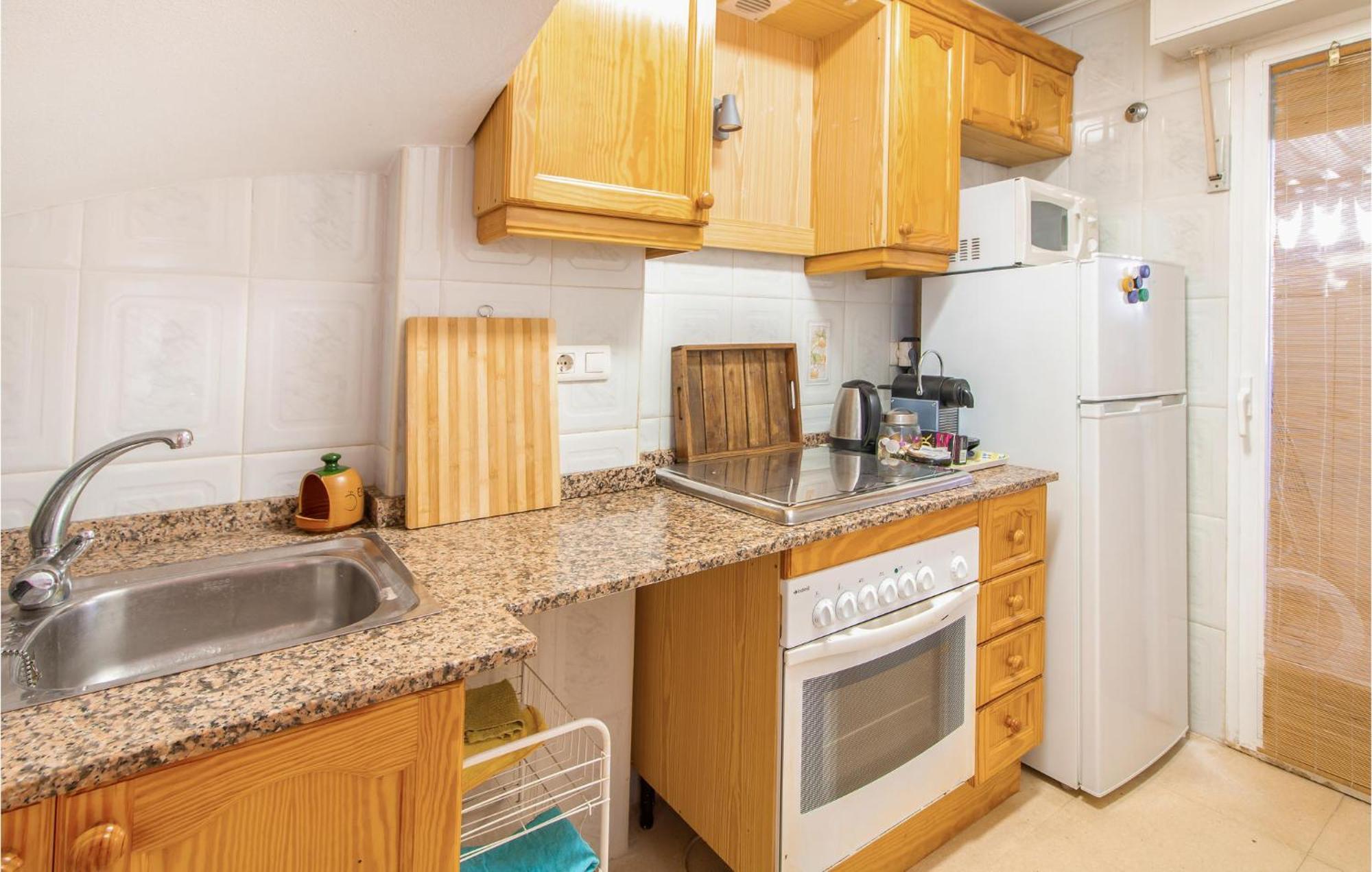 2 Bedroom Lovely Home In Санта Пола Экстерьер фото